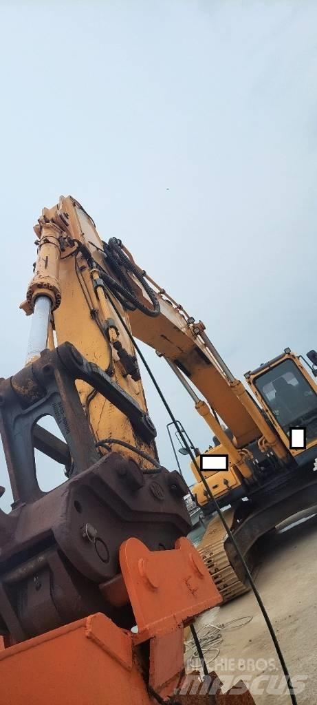 Hyundai Robex 300 LC Pásové rýpadlá