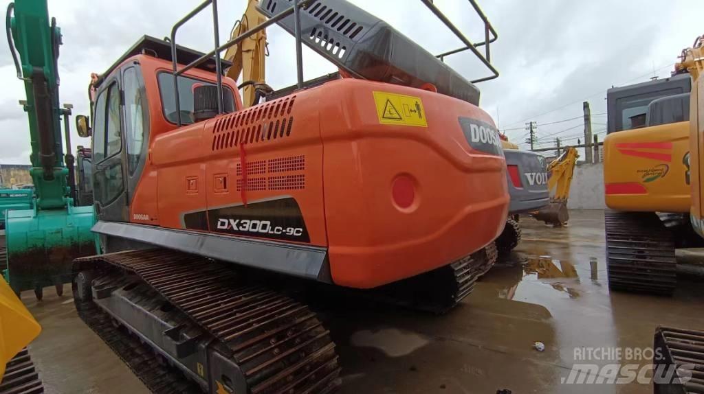 Doosan DX300 LC-9C Pásové rýpadlá