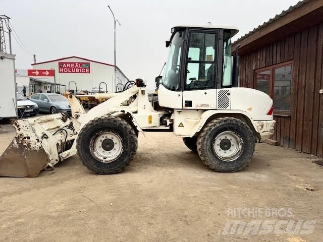 Volvo L 30 B Kolesové nakladače