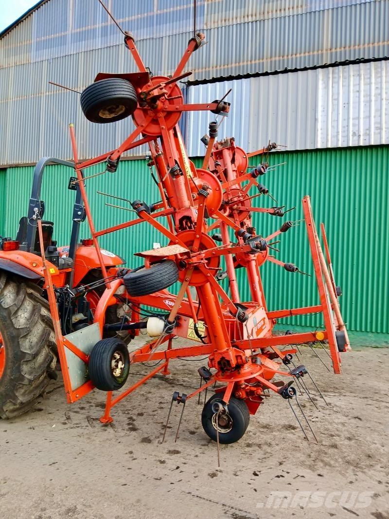 Kuhn GF8501 MH Obracače a zhrabovače sena