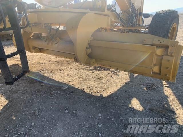 CAT 16 Grejdery