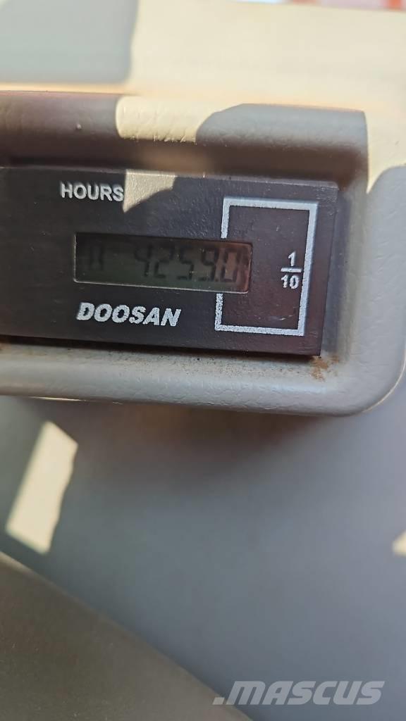 Doosan DX 235 LCR-5 Pásové rýpadlá