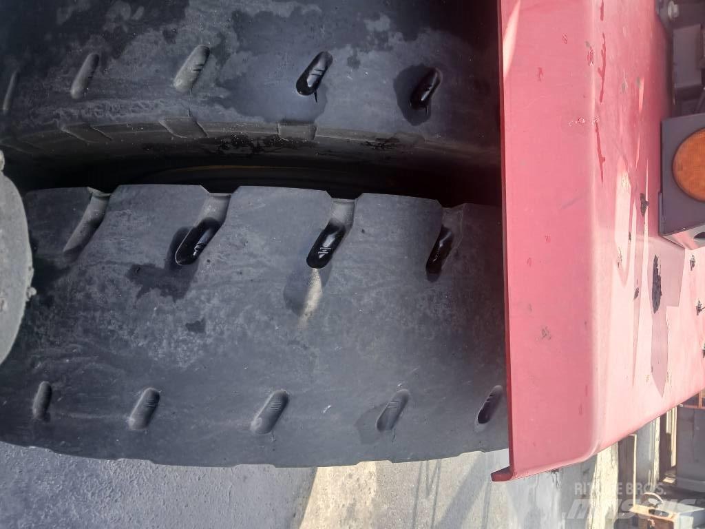 Kalmar DCG100-45ED7 Kontajnerové manipulátory