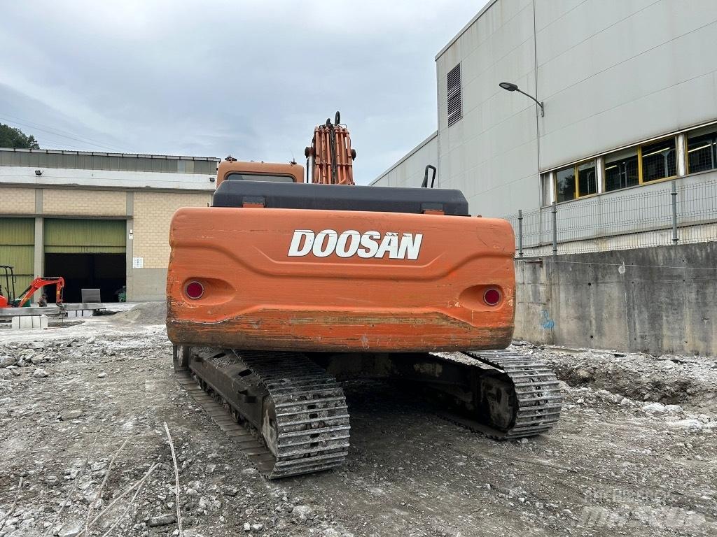 Doosan DX 255 LC Pásové rýpadlá