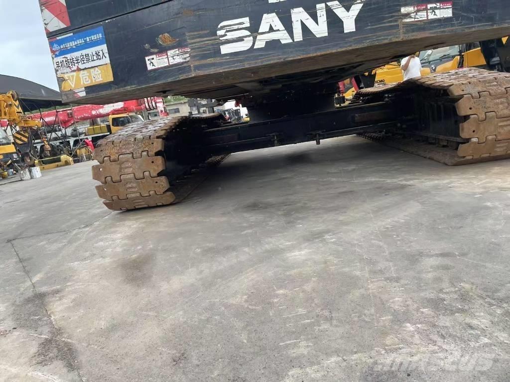 Sany SCC 600 A-6 Pásové žeriavy