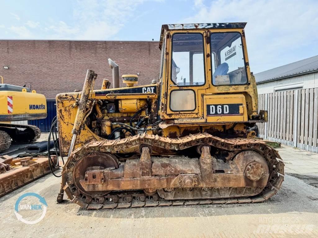 CAT D6D Pásové dozéry