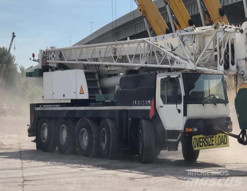Liebherr LTM1100-2 Univerzálne terénne žeriavy