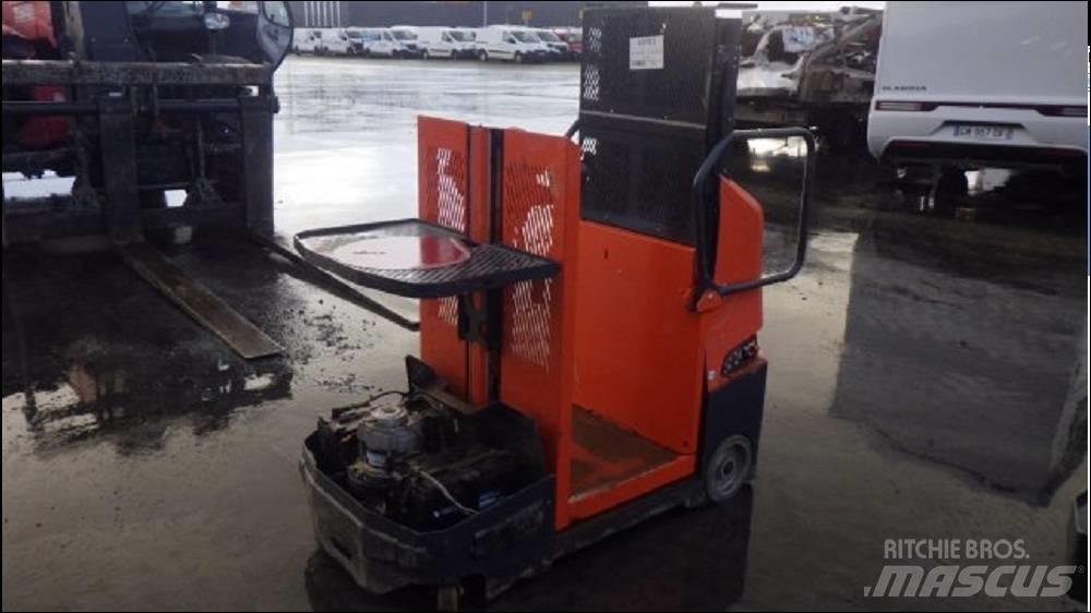 JLG DSP-M Samohybné vozíky
