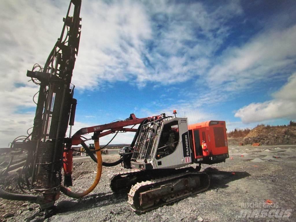 Sandvik DX 800 Povrchové vrtné súpravy