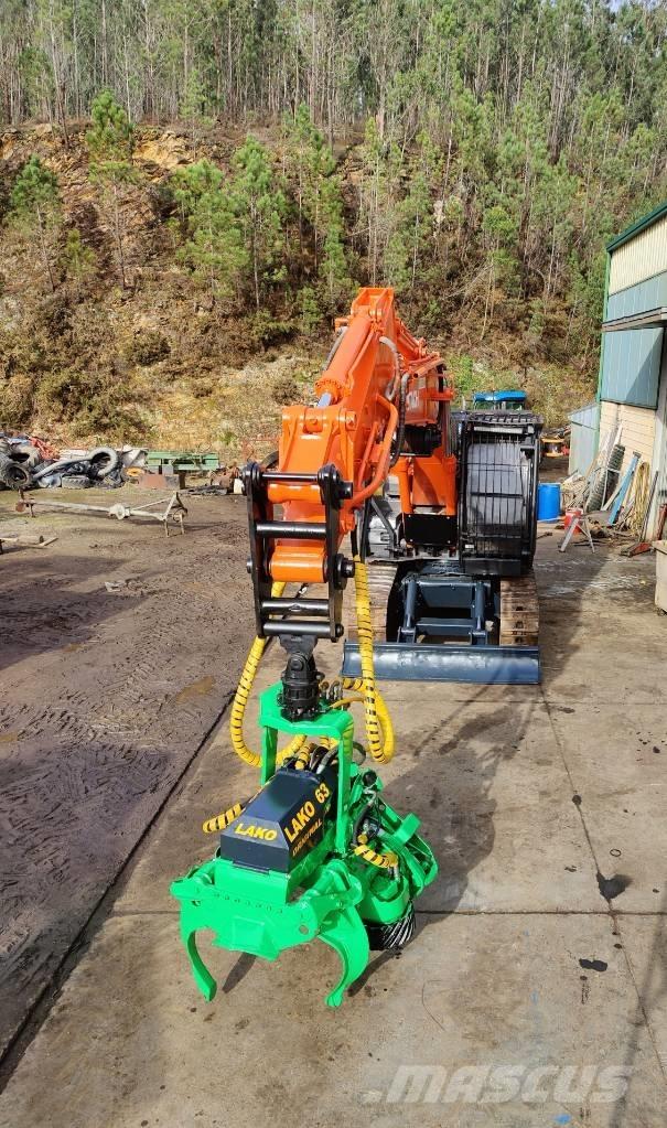 Hitachi ZX 210 Pásové rýpadlá