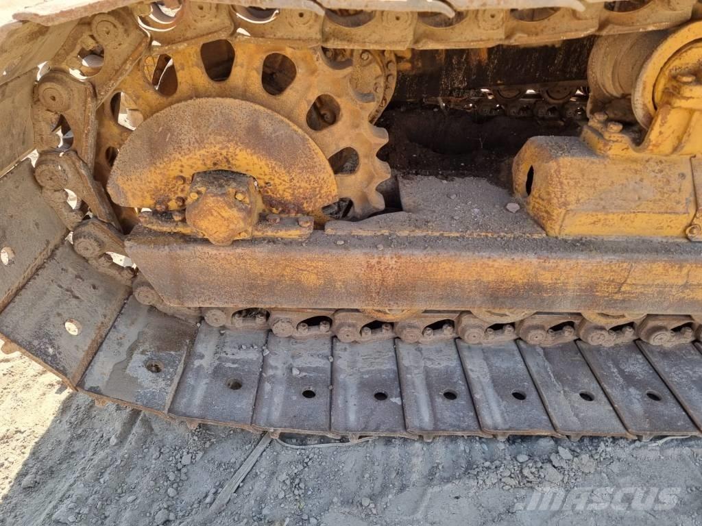 CAT T-170 LGP Pásové dozéry