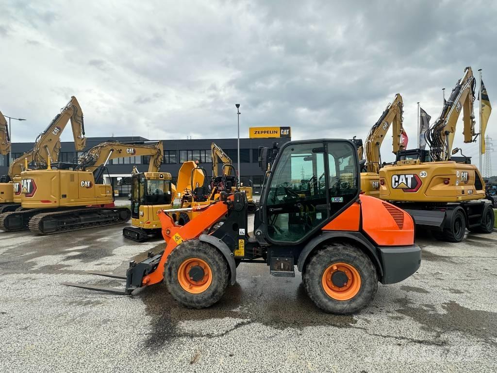 Komatsu WA 70 Kolesové nakladače