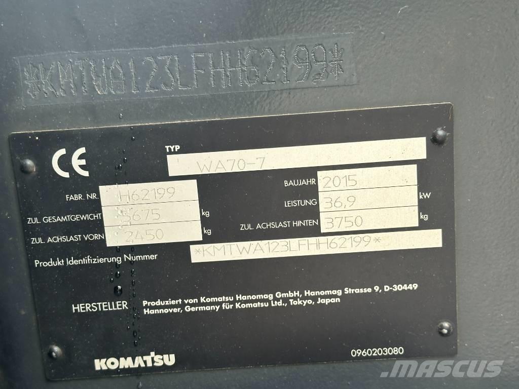 Komatsu WA 70 Kolesové nakladače