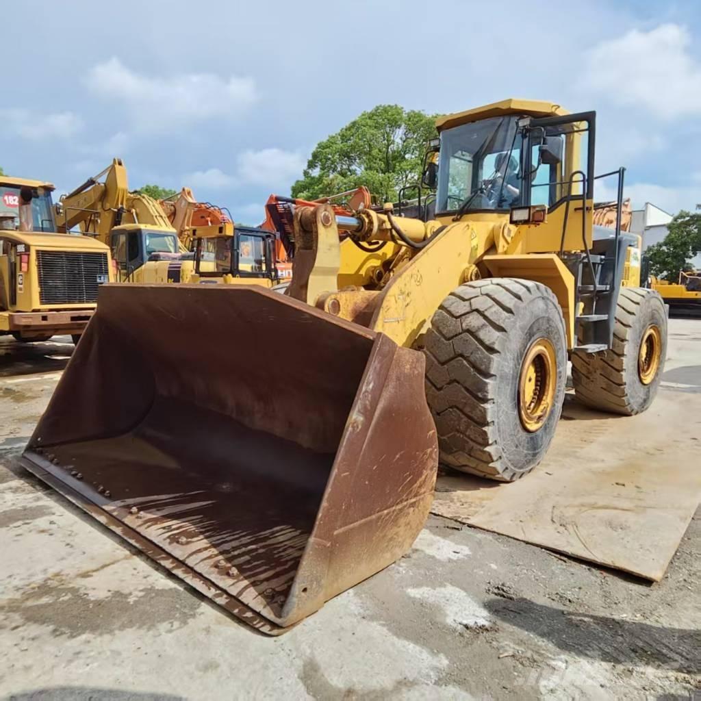 Komatsu WA 500-3 Kolesové nakladače