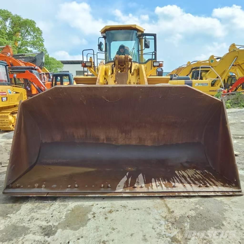 Komatsu WA 500-3 Kolesové nakladače