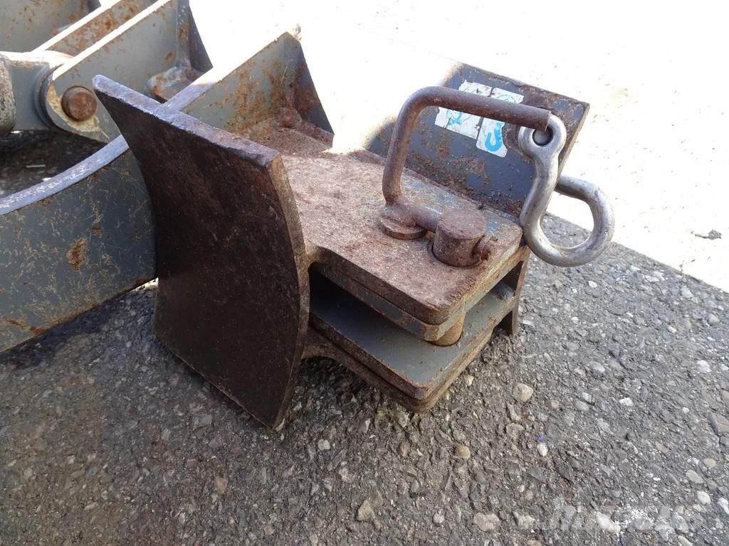 Takeuchi TB210 Mini rýpadlá < 7t
