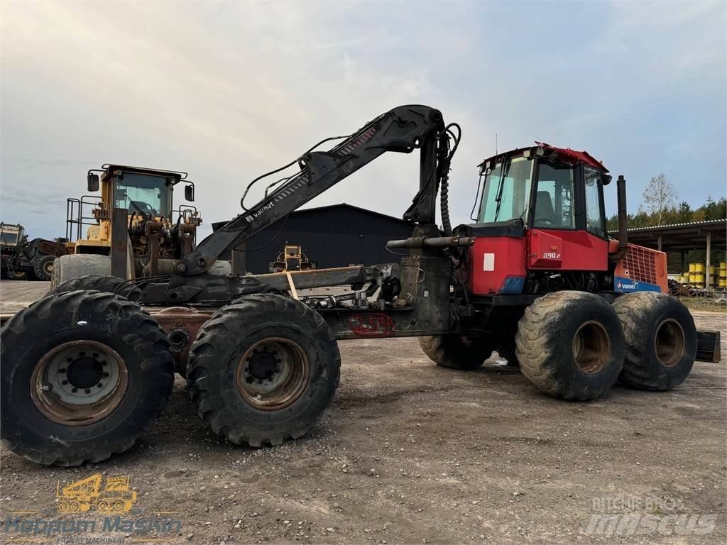 Valmet 890.2 Lesné traktory