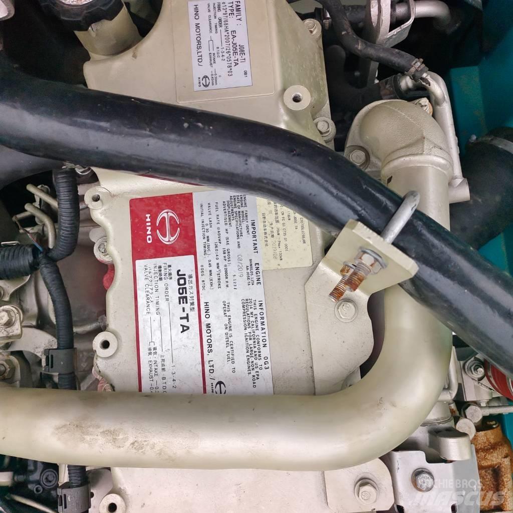 Kobelco SK 200 Pásové rýpadlá