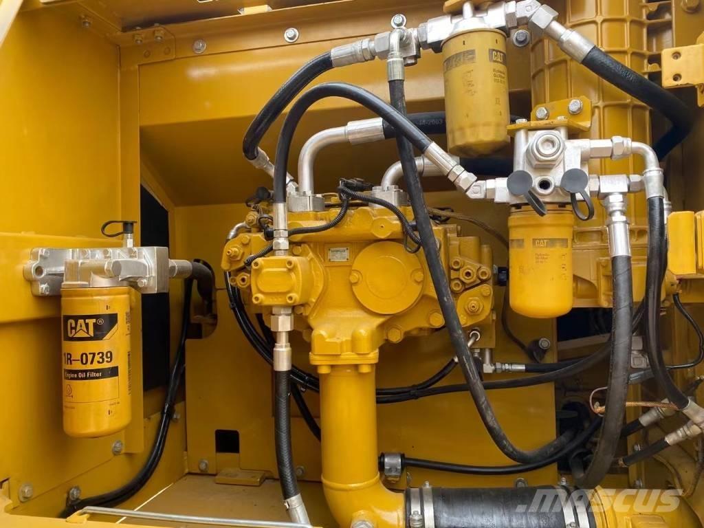 CAT 324 Pásové rýpadlá