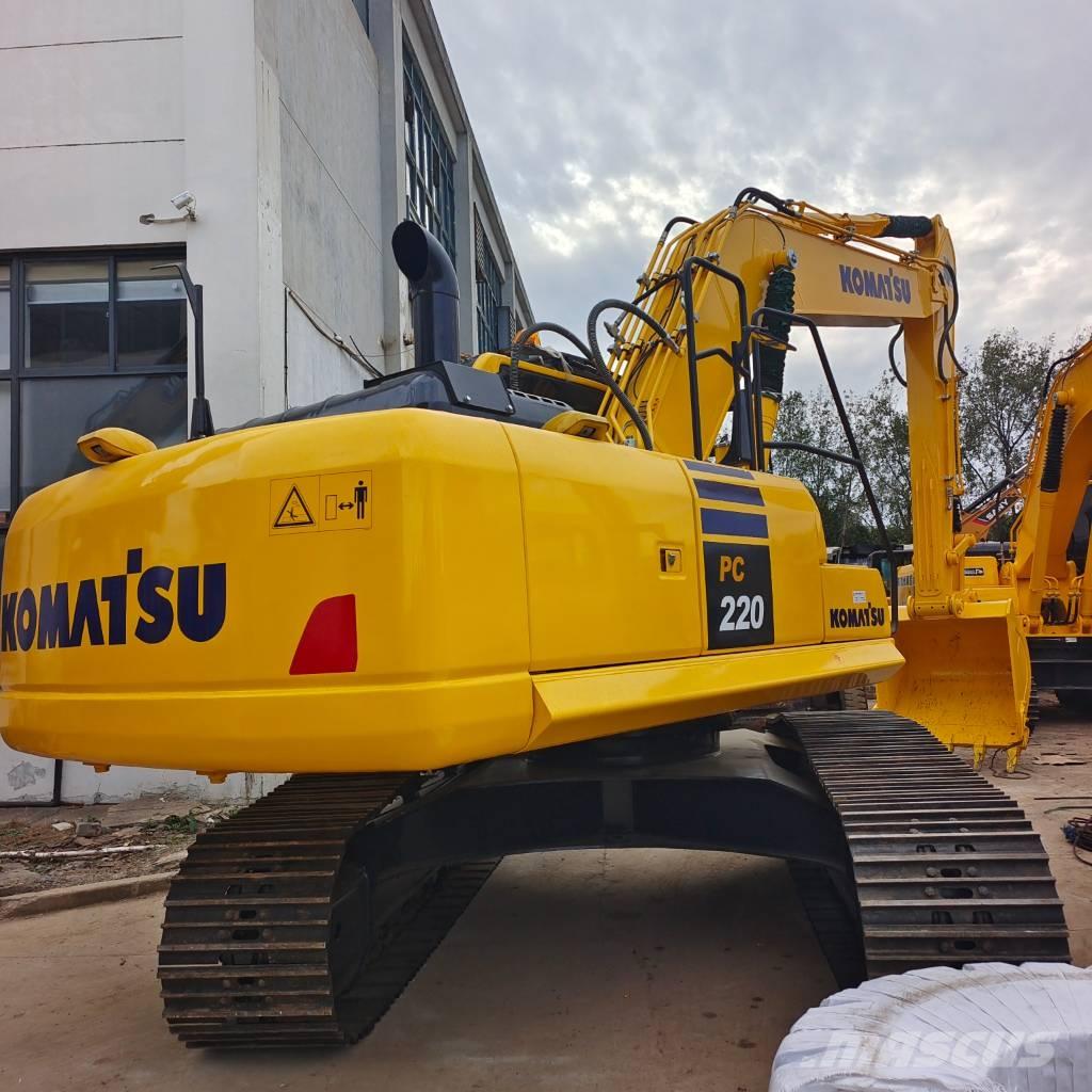 Komatsu PC 220-8 Pásové rýpadlá