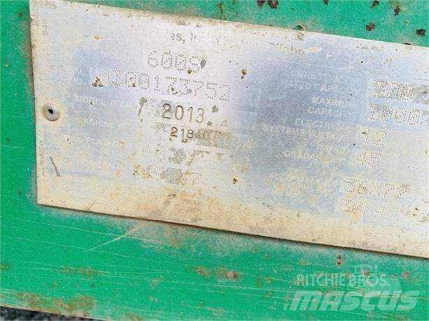 JLG 600S Teleskopické plošiny