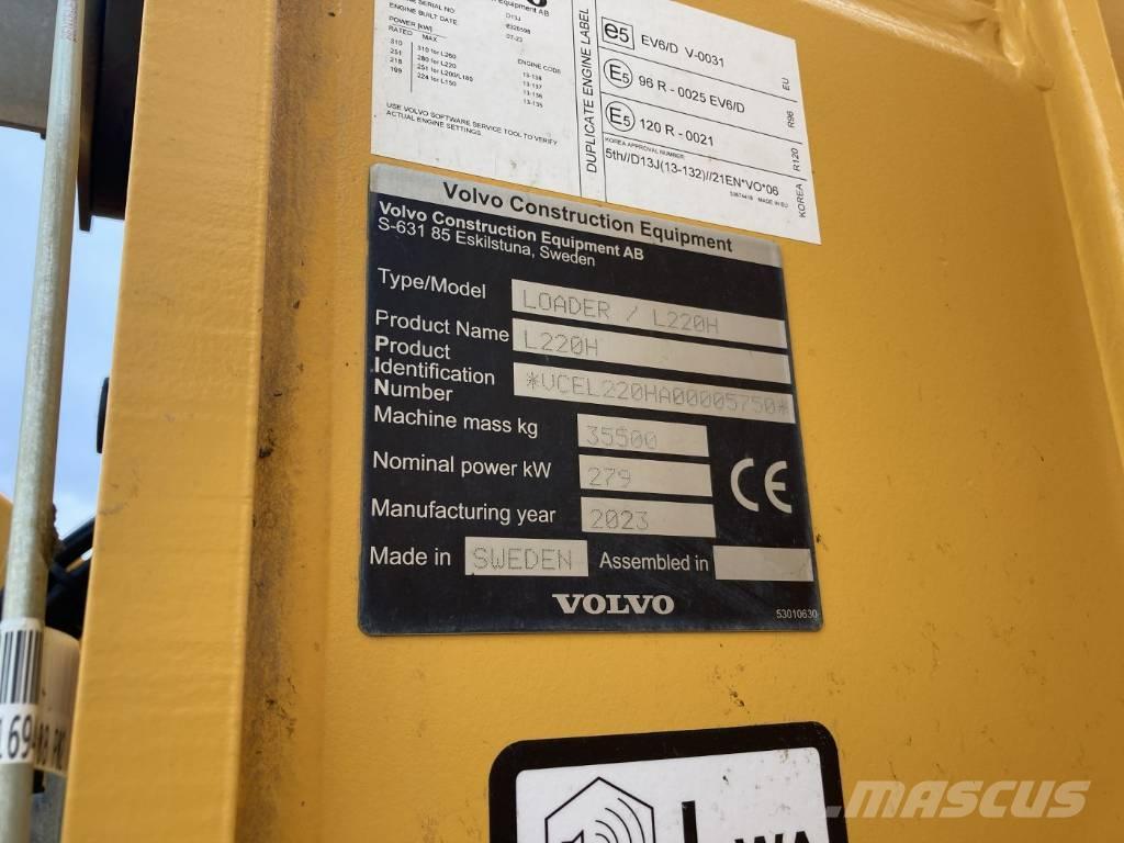 Volvo L 220 H Kolesové nakladače