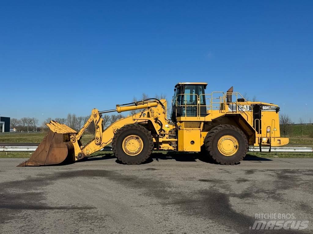 CAT 988H Kolesové nakladače