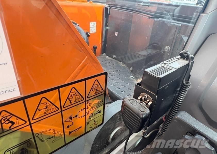 Doosan DX 235 LCR-5 Pásové rýpadlá