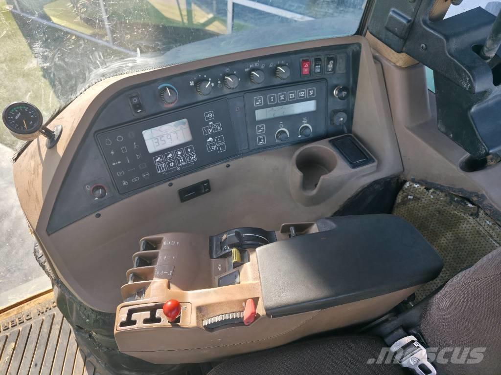 John Deere 8200 Traktory