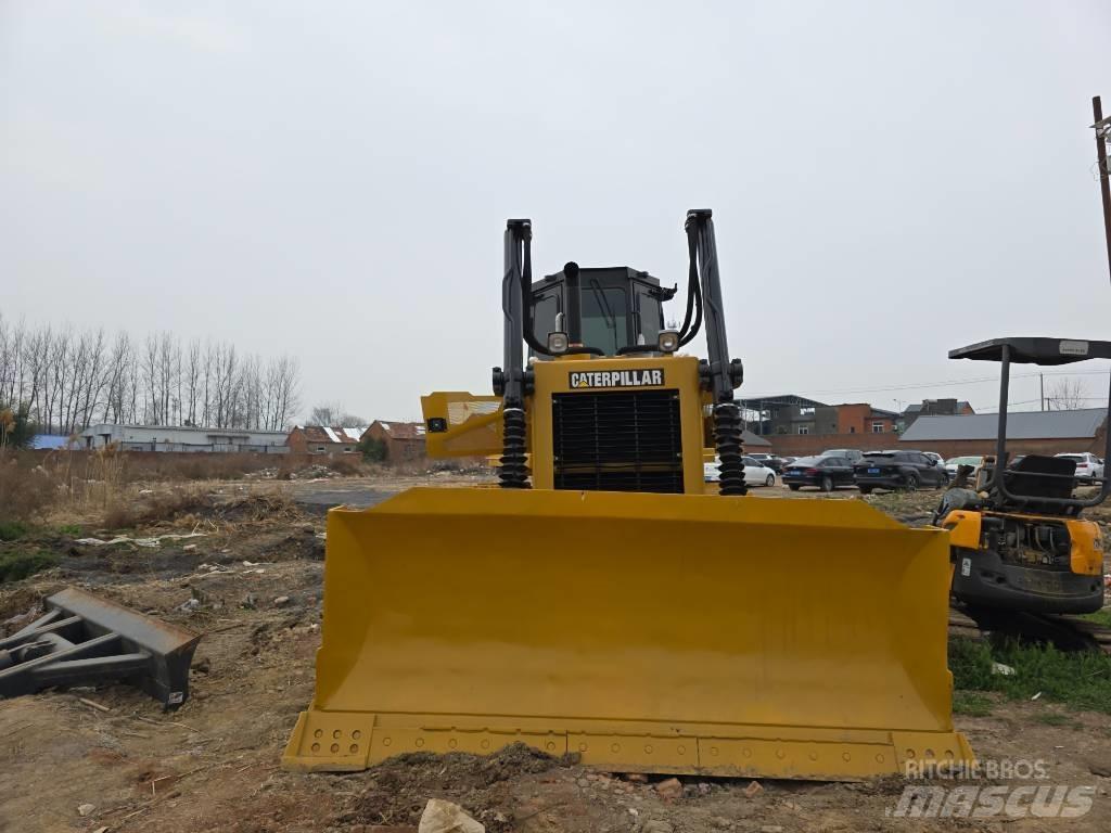 CAT D7G Pásové dozéry