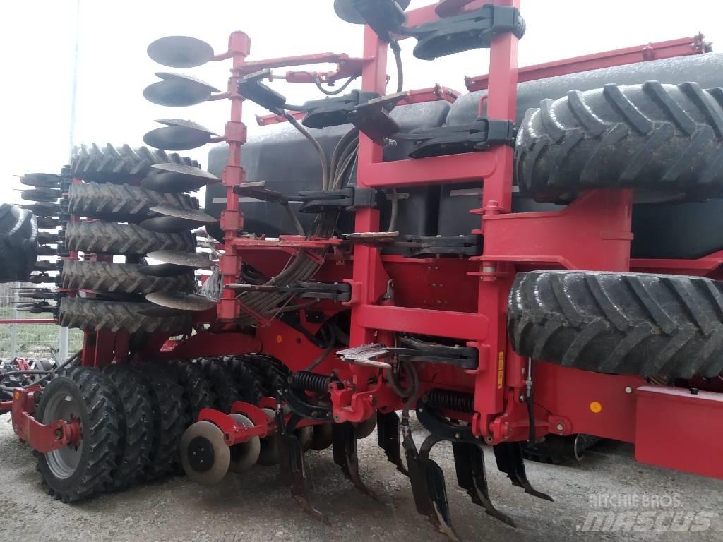 Horsch Focus 6 TD Mechanické sejačky