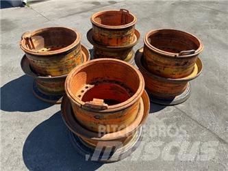 Hitachi LX 290 RIMS Pneumatiky, kolesá a ráfiky