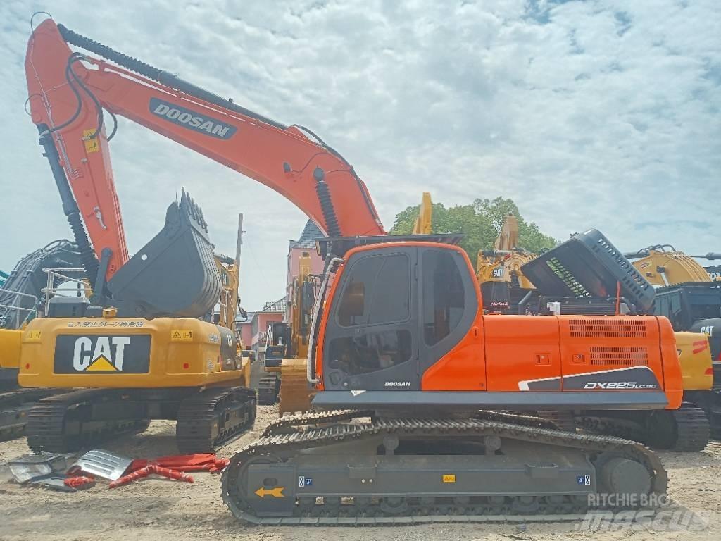 Doosan DX 225LC-9C Pásové rýpadlá