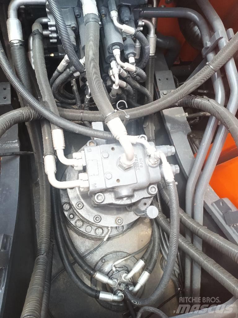 Doosan DX 225LC-9C Pásové rýpadlá