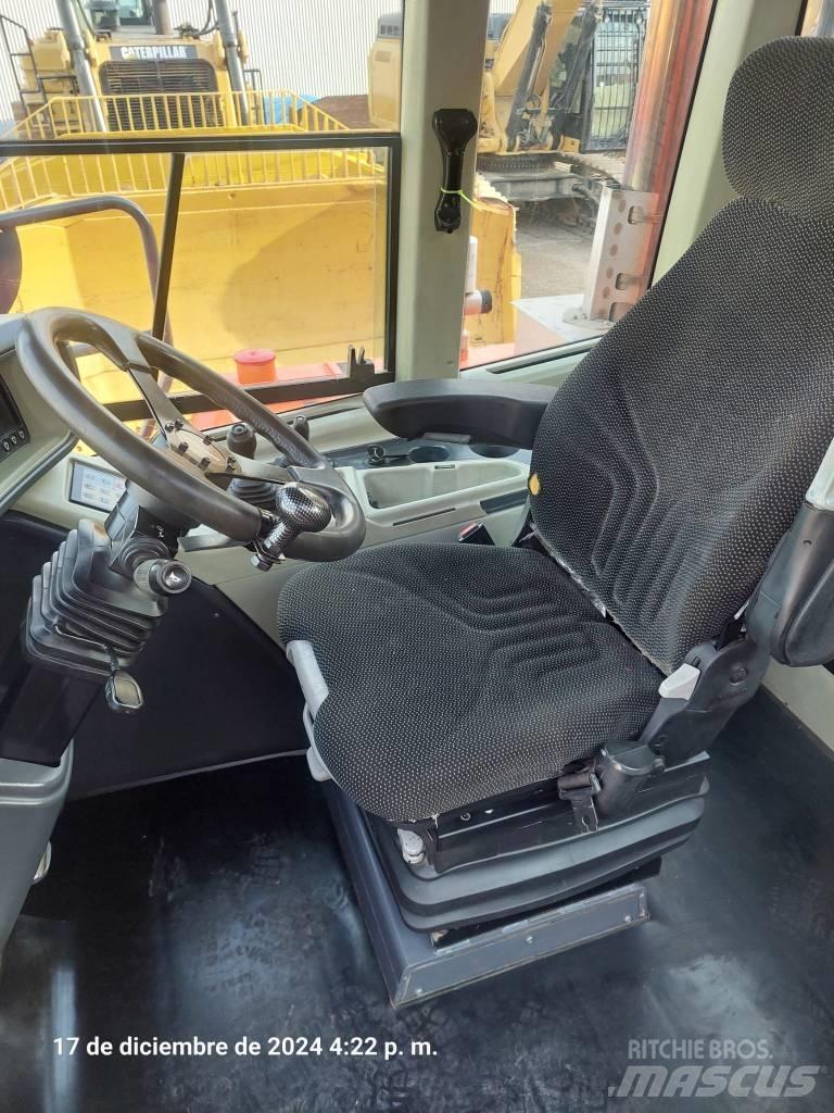 Doosan DA 40 Kĺbové nákladné autá