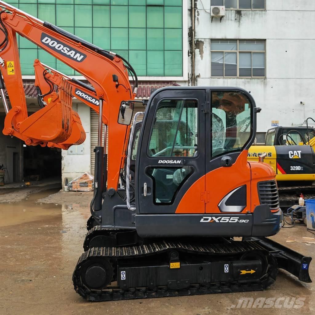Doosan DX 55-9 C Pásové rýpadlá