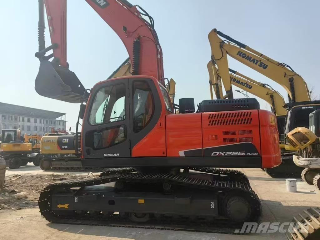 Doosan DX 225 LC Pásové rýpadlá