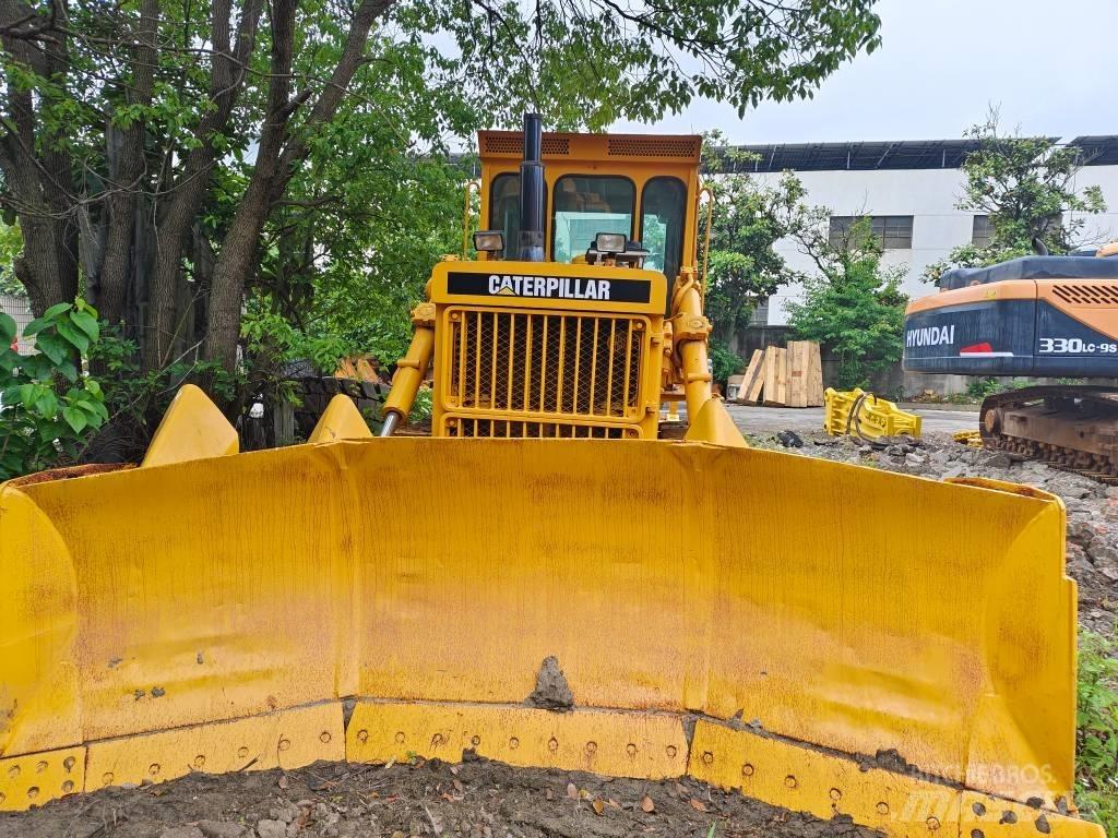 CAT D 7 G Pásové dozéry