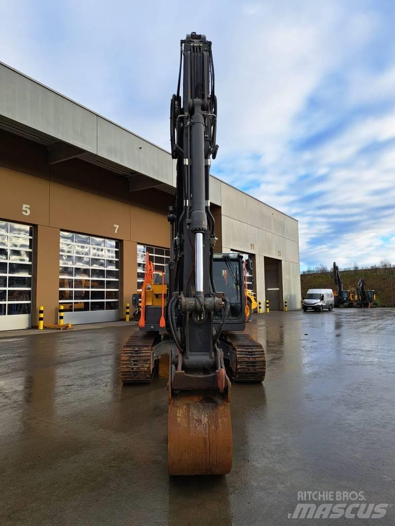 Volvo EC 200 EL Pásové rýpadlá