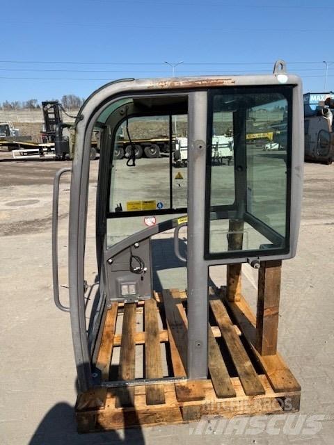 Volvo EC15 C CAB Kabíny a interiér