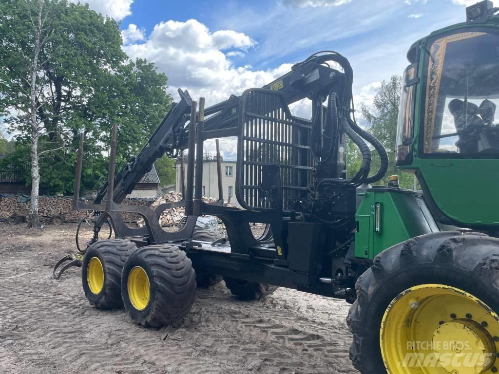 John Deere 1010 E Lesné traktory