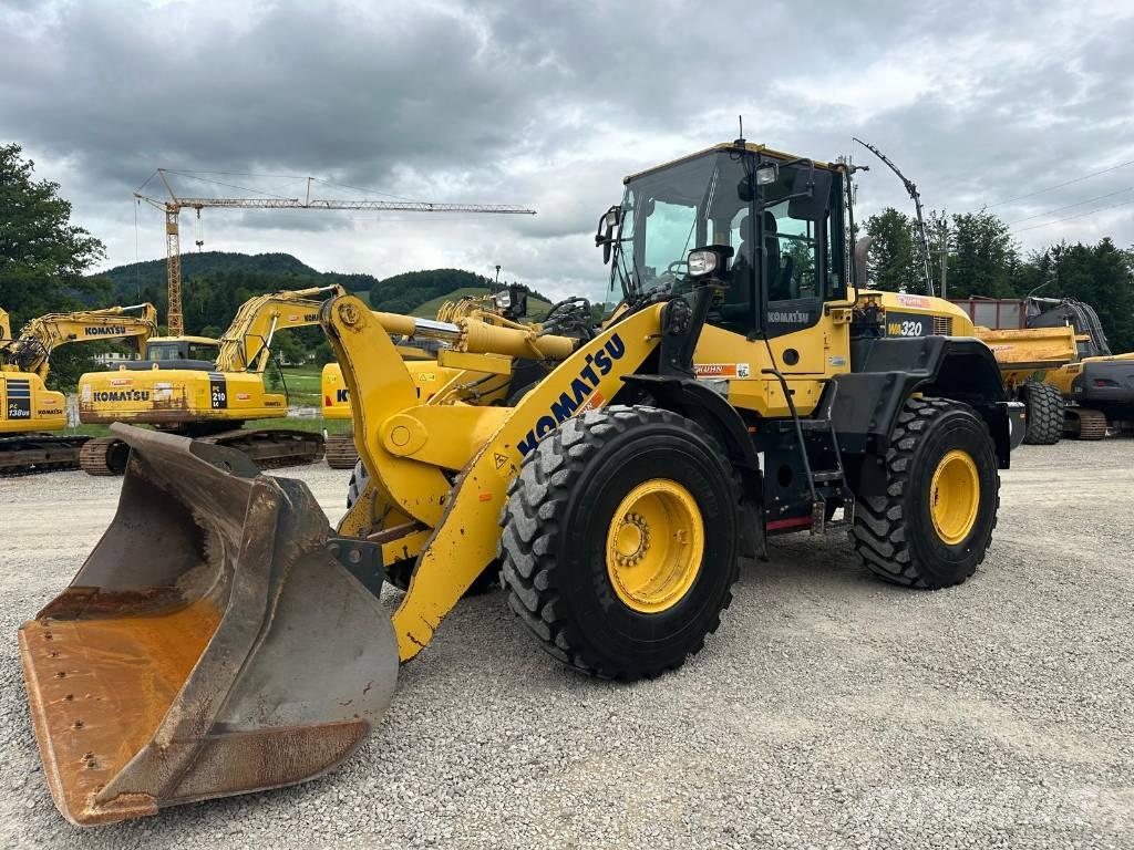 Komatsu WA 320-7 Kolesové nakladače