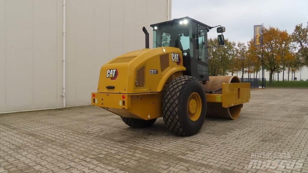 CAT CS17 Ťahačové valce