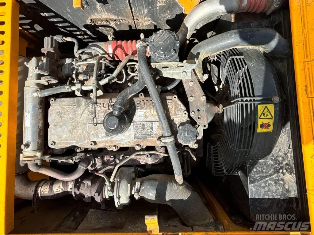 JCB JS 260 LC Pásové rýpadlá
