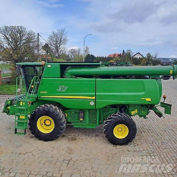 John Deere S 690 Kombinované zberacie stroje