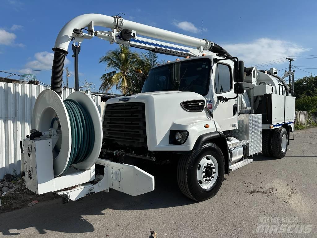 Freightliner 108 SD Kombinované/Čerpacie cisterny