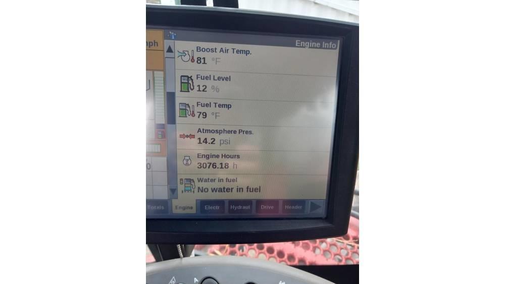 Case IH 8230 Kombinované zberacie stroje