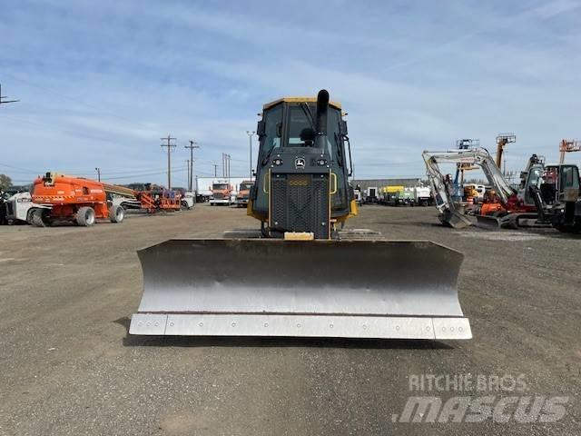 DEERE 550K Pásové dozéry