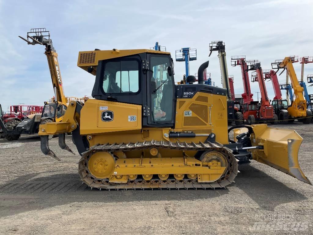 DEERE 550K Pásové dozéry