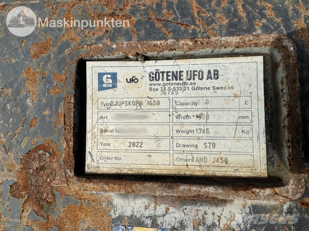 Doosan DX 300 LC Pásové rýpadlá